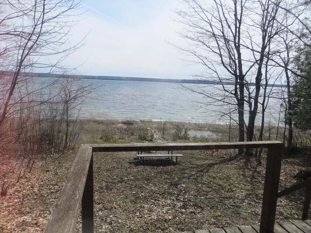 Lake Wolsey Cabins Hotel Gore Bay Kültér fotó